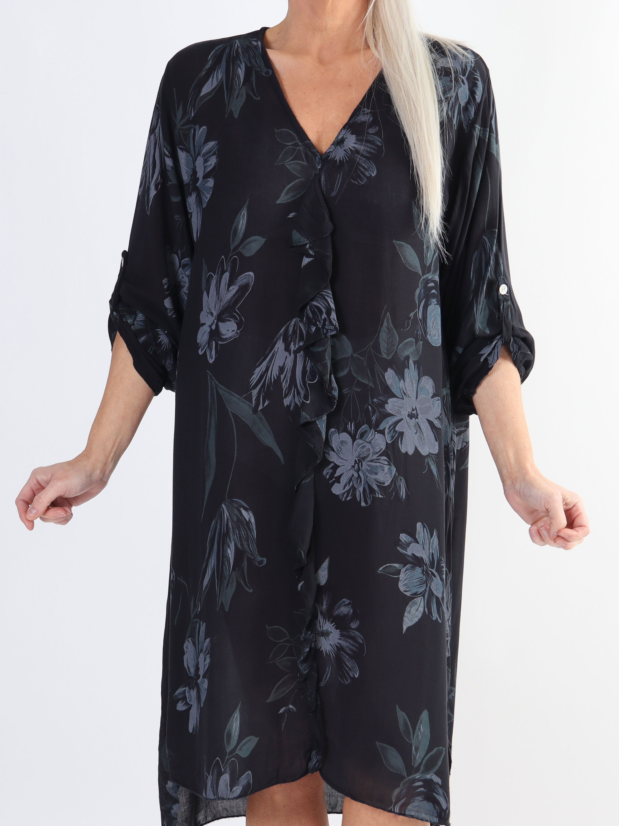 Jaana - Sød plus size tunikakjole med flæser foran